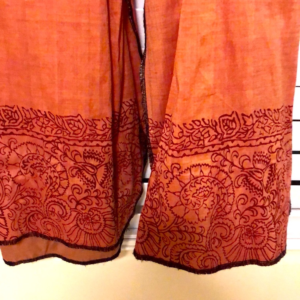 Gorgeous flowy pants